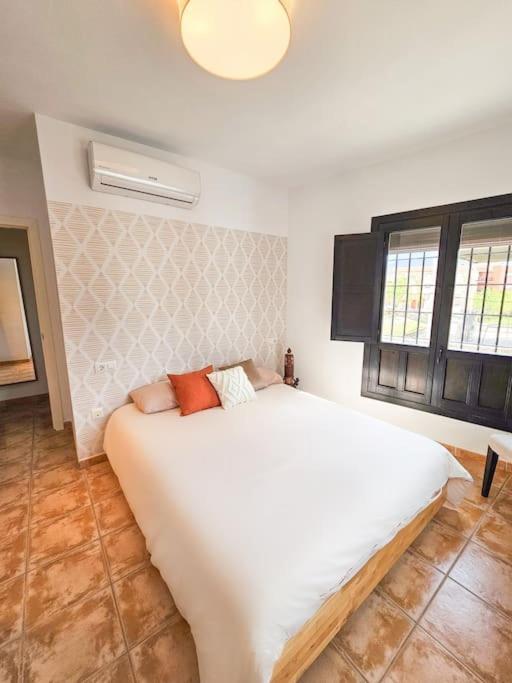 Pura Vida - Terraza, Piscina, Playa 15mn, Sierra *